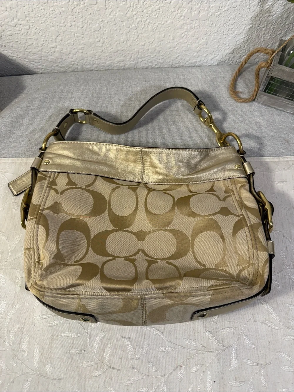 Coach Zoe Signature Khaki Gold Jacquard Canvas Hobo Shoulder Bag Purse Y2K - Picture 4 of 15